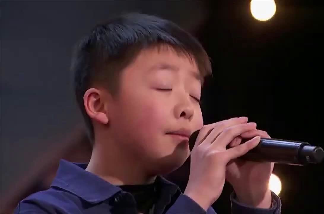 包含太阳新秀表现惊艳，全场观众掌声不断，但是一次的是行业品牌电脑最后.的词条